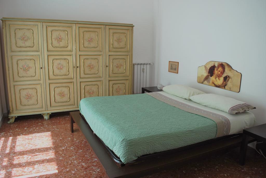 A Casa Di Pe' Casa Vacanze Róma Szoba fotó